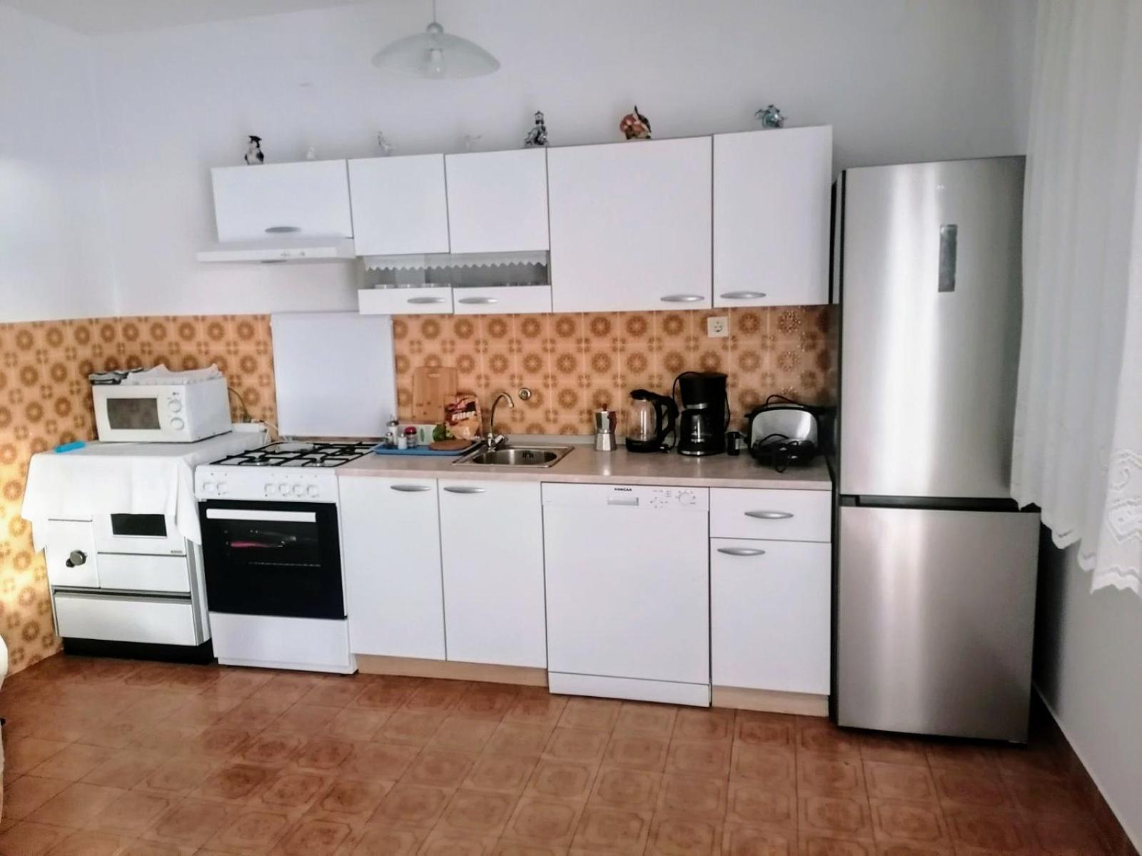 Apartman Tralje Сень Экстерьер фото